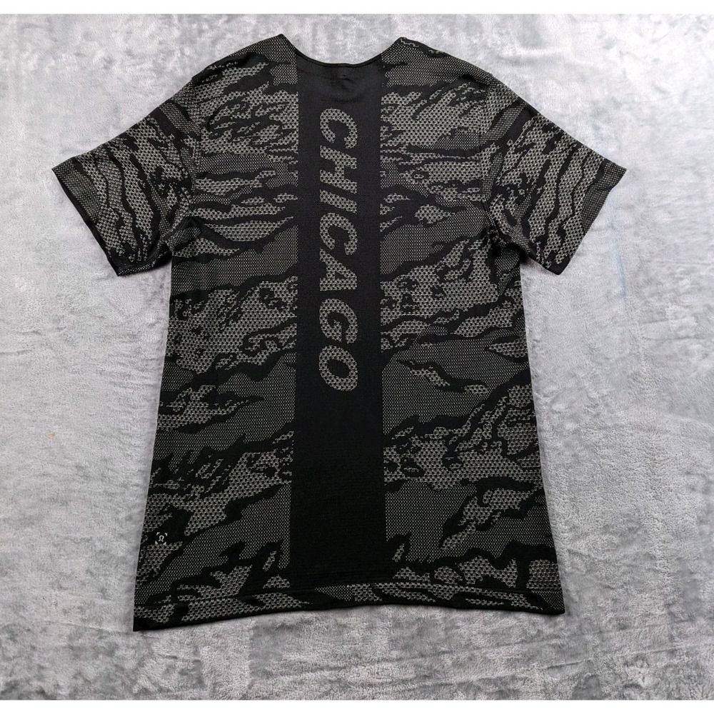 Lululemon Shirt Mens Medium Camo Metal Vent Breathe Chicago Short Sleeve Tee